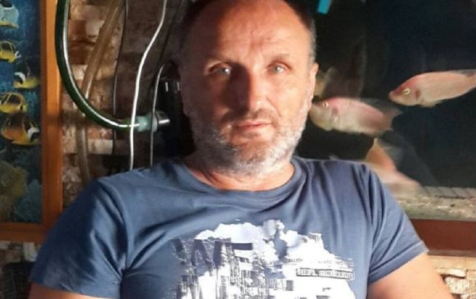 U vetdorëzua në polici, Izet Haxhi mesazh prekës për të dashurën: “Tu sulën monstrat që nga Shqipëria e deri tek shërbimet sekrete…” U vetdorëzua në polici, Izet Haxhi mesazh prekës për të dashurën: “Tu sulën monstrat që nga Shqipëria e deri tek shërbimet sekrete…”