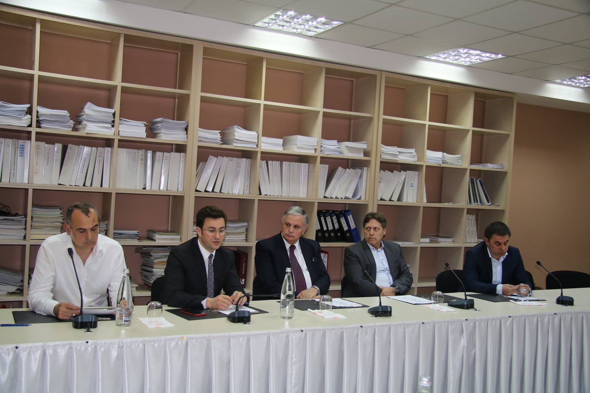 Aviacioni Civil i hap rrugën fillimit të kurseve profesionale të aviacionit në Shqipëri Aviacioni Civil i hap rrugën fillimit të kurseve profesionale të aviacionit në Shqipëri