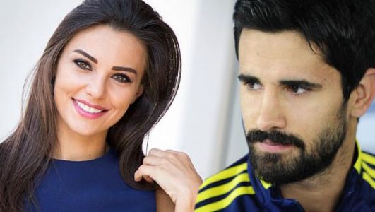 Aktorja i jep fund, anullon martesën: Kap “mat” të dashurin me dy femra Aktorja i jep fund, anullon martesën: Kap “mat” të dashurin me dy femra