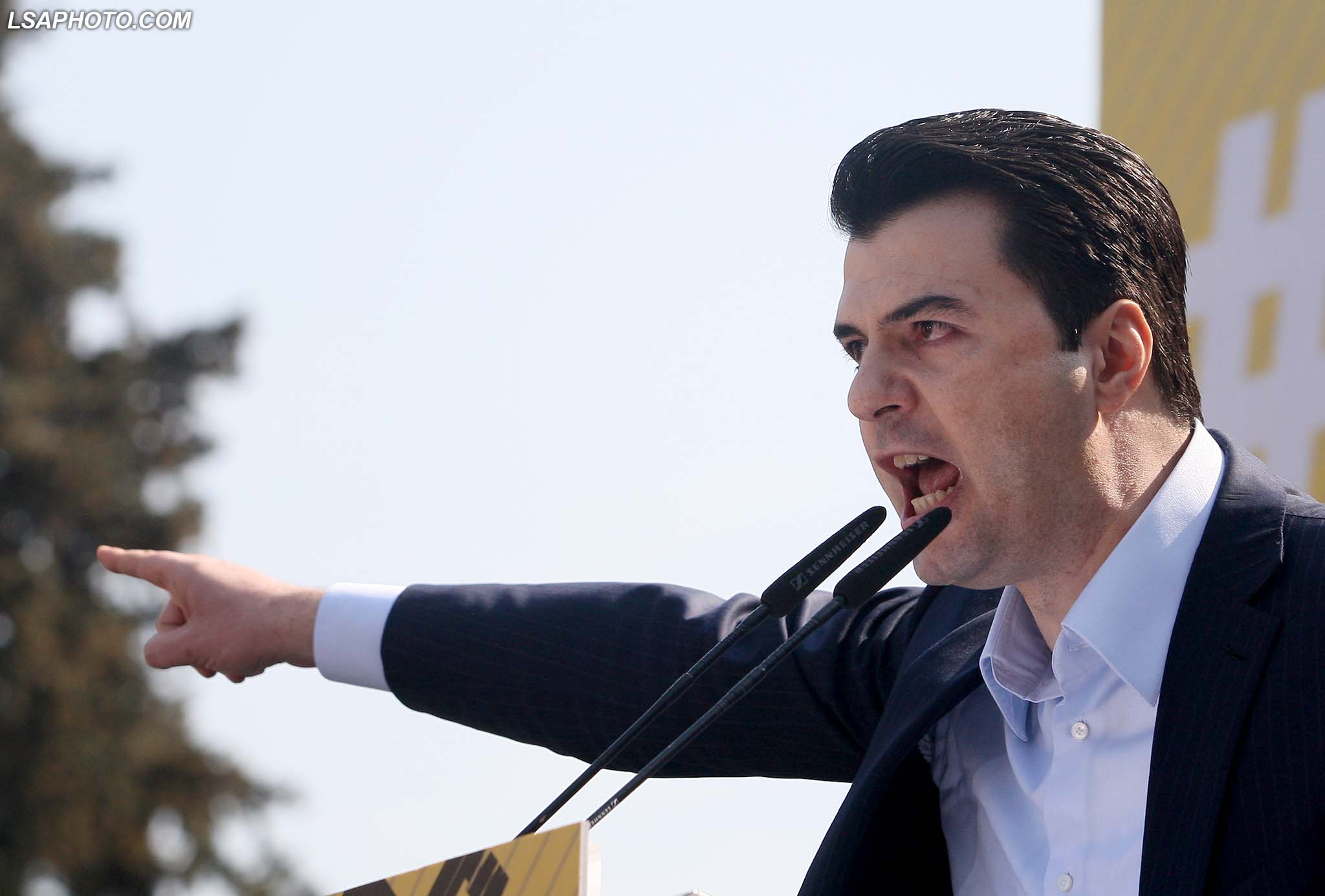 Pse PD çdo ambasador të SHBA e shpall armik? 10 fakte historike në 27 vite luftë USA-PD