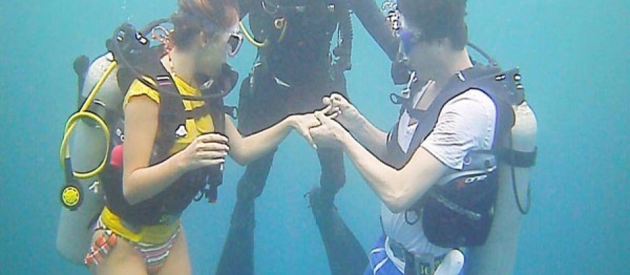 Propozimet më romantike në botën e showbizz-it…(Foto) Propozimet më romantike në botën e showbizz-it…(Foto)