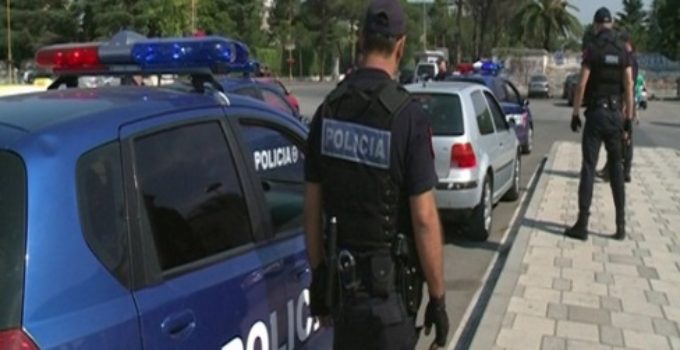 Plagosja e rivalit të Shullazit në Selitë, arrestohet 22-vjeçari në Tiranë Plagosja e rivalit të Shullazit në Selitë, arrestohet 22-vjeçari në Tiranë