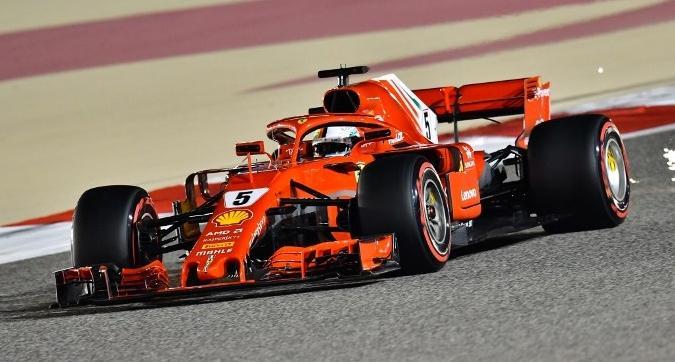 Formula 1/ Incident i rëndë në garën e Bahreinit, Raikonen i thyen këmbën teknikut (Video) Formula 1/ Incident i rëndë në garën e Bahreinit, Raikonen i thyen këmbën teknikut (Video)