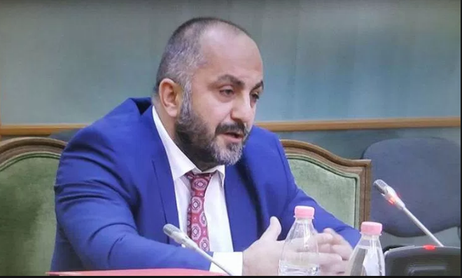 Gjykata dënon Berishën, Romeo Kara: Filloi numërimi mbrapsht, kështjella e krimit po bie Gjykata dënon Berishën, Romeo Kara: Filloi numërimi mbrapsht, kështjella e krimit po bie