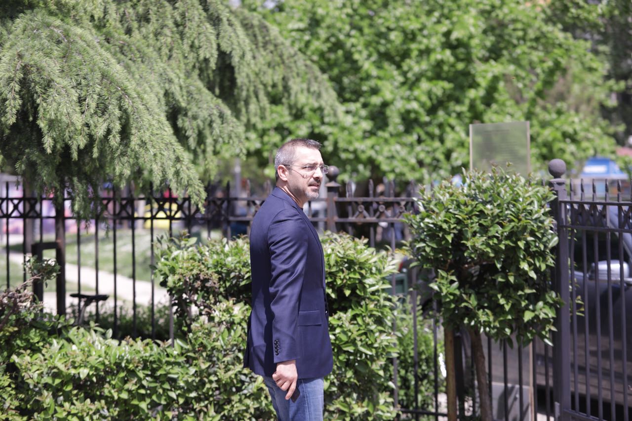 “Tahiri”/ Washington Post: Ish-ministri i Brendshëm jep dorëheqjen për t’i hapur rrugën drejtësisë dhe “integrimit”