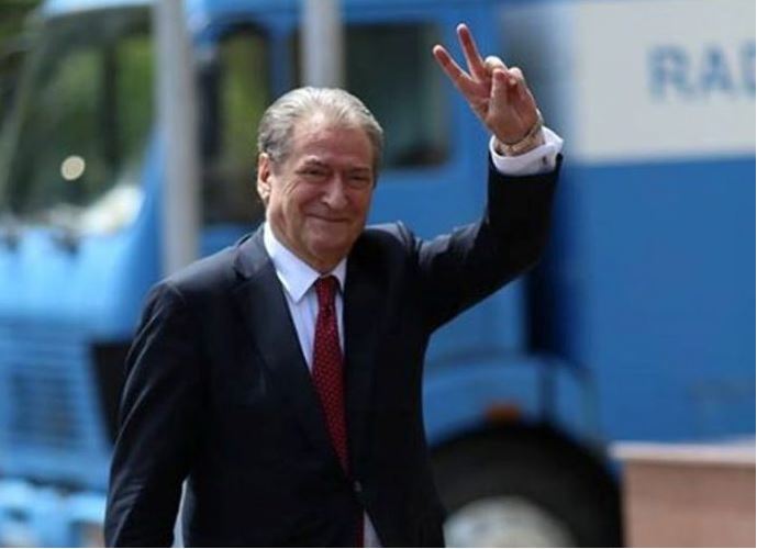 Për lobistët dhe pyetjen: Po Sali Berishën kur? Për lobistët dhe pyetjen: Po Sali Berishën kur?