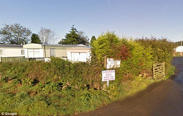 Milioneri anglez i le gjithë pasurinë shqiptarit për përkujdesje pa as një kusht Milioneri anglez i le gjithë pasurinë shqiptarit për përkujdesje pa as një kusht