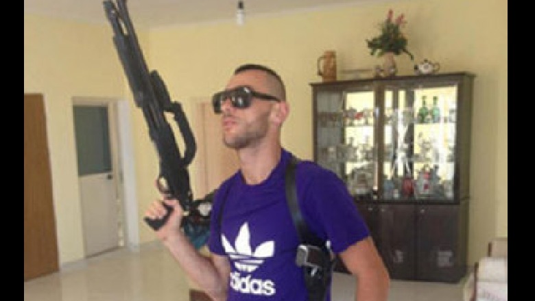 Karta dhe qesja me të bardhë/ Stresi po pinte kokainë kur u arrestua, ja kush ra në pranga me të