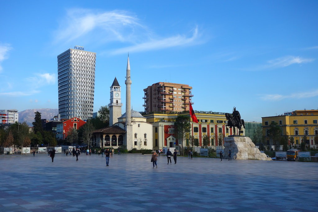 Jetesa në Shqipëri, më lirë se në të gjithë rajonin