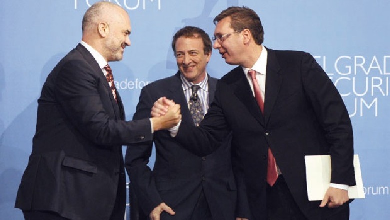 Vuçiç vjen në Tiranë: Ja çështjet që do të diskutohen! Vuçiç vjen në Tiranë: Ja çështjet që do të diskutohen!