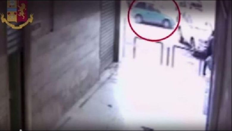 60-vjeçarja shqiptare killere me pagesë, qëlloi që të vriste kirurgun italian/ Ja biseda e saj kriminale më të birin 60-vjeçarja shqiptare killere me pagesë, qëlloi që të vriste kirurgun italian/ Ja biseda e saj kriminale më të birin