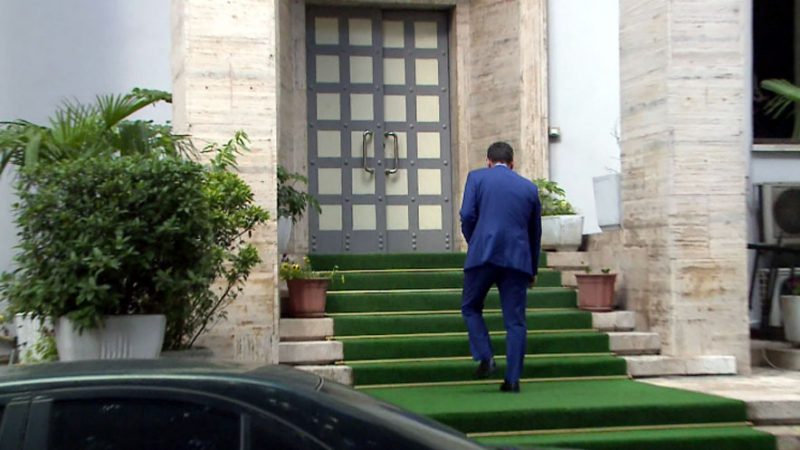 Vettingu/ Gjykata e Lartë para furtunës, pasuria neto e gjyqtarëve 8.4 milionë dollarë Vettingu/ Gjykata e Lartë para furtunës, pasuria neto e gjyqtarëve 8.4 milionë dollarë