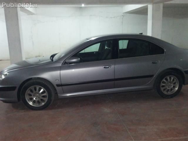 Imami i xhamisë gjen një foshnje të braktisur mbi veturën e tij në kuti (Foto) Imami i xhamisë gjen një foshnje të braktisur mbi veturën e tij në kuti (Foto)