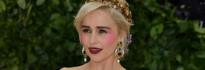 “Gjueti fronesh”, aktorja rrëfen finalen për fansat e çmendur të serialit! “Gjueti fronesh”, aktorja rrëfen finalen për fansat e çmendur të serialit!