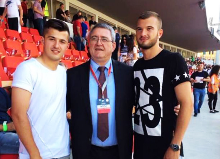 Zgjodhi Zvicrën para Shqipërisë, vëllai i Arlind Ajetit lëshon deklaratën bombastike Zgjodhi Zvicrën para Shqipërisë, vëllai i Arlind Ajetit lëshon deklaratën bombastike