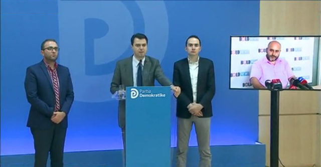 Kush ia dha 20 mijë eurot trafikantit “Babale” për të blerë drogë; gazetari, Salianji apo Basha?! Prokuroria të hetojë Kush ia dha 20 mijë eurot trafikantit “Babale” për të blerë drogë; gazetari, Salianji apo Basha?! Prokuroria të hetojë