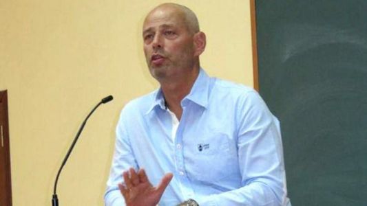 Foto të nxehta dhe provokuese në internet, gruaja e këtij deputeti po djeg rrjetin (Foto) Foto të nxehta dhe provokuese në internet, gruaja e këtij deputeti po djeg rrjetin (Foto)