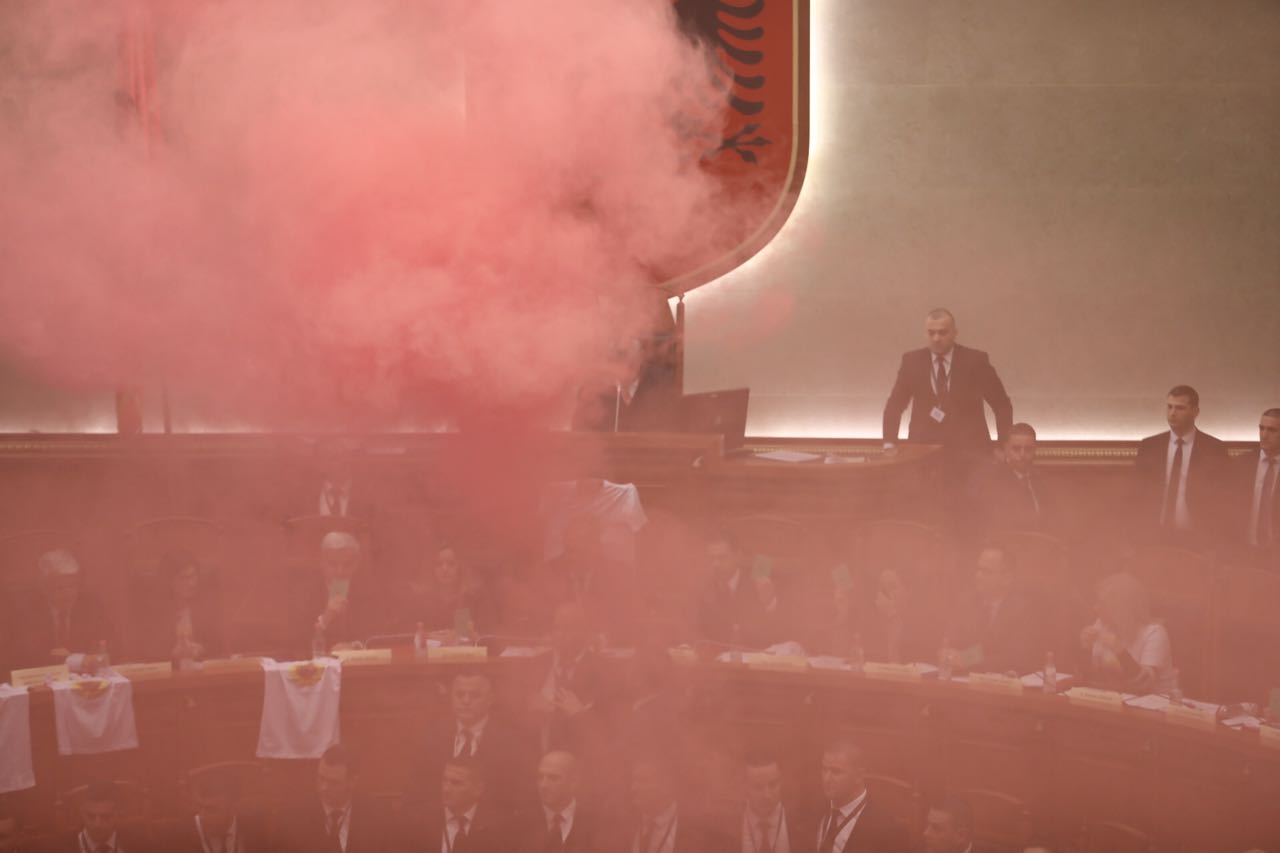 Felaj zbulon skenarin e opozitës nesër në Kuvend: Pritet ‘spektakël’ një “Arta Marku” e dytë Felaj zbulon skenarin e opozitës nesër në Kuvend: Pritet ‘spektakël’ një “Arta Marku” e dytë