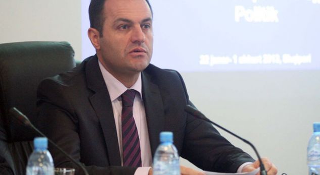 KPA: Të përsëritet njoftimi, të plotësohet prokura. Ish- kryeprokurori Llalla do tˋi nënshtrohet Vettingut KPA: Të përsëritet njoftimi, të plotësohet prokura. Ish- kryeprokurori Llalla do tˋi nënshtrohet Vettingut