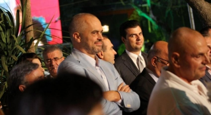 Rama afron Bashën: Ilir Meta në burg, Monika përfundon rrugëve pa shtëpi e pa parti Rama afron Bashën: Ilir Meta në burg, Monika përfundon rrugëve pa shtëpi e pa parti