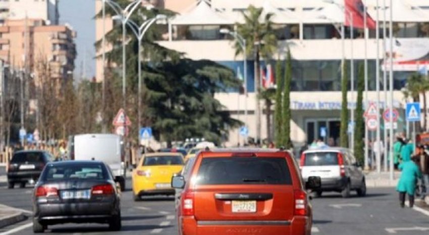 Shqiptarët janë populli i vetëm në Ballkan të cilët e bëjnë këtë gafë! Dëmi është 100 % në kokën tonë, po e paguajmë shtrenjtë Shqiptarët janë populli i vetëm në Ballkan të cilët e bëjnë këtë gafë! Dëmi është 100 % në kokën tonë, po e paguajmë shtrenjtë