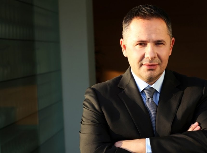 Ja sa paguhet Samir Mane biznesmeni më i pasur , ndaj politikanët jetojnë në luks…nga paga!