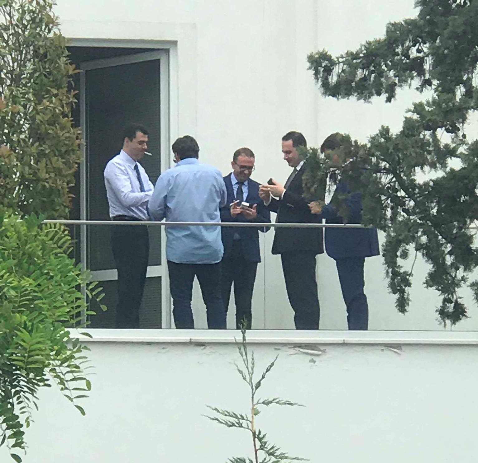 Fotolajm nga Bledi Mane: Kur pi macja uthull!