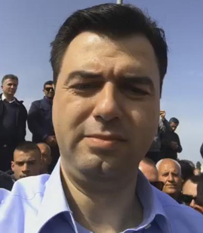 Luli i hutuar nga sfida e Xhafajt/ Gazetarja e pyet a do dorëhiqej, Basha: Mirëse erdhe