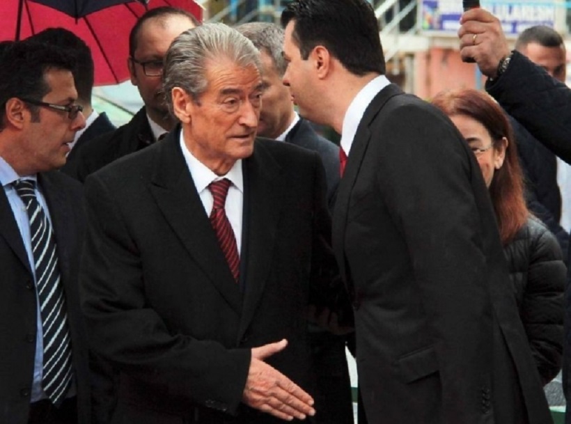 Kriminelët do ndërrojnë pushtet, nëse ne nuk ndërrojmë “kobure” Kriminelët do ndërrojnë pushtet, nëse ne nuk ndërrojmë “kobure”