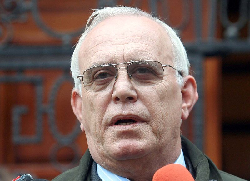 Ndryshimet në qeveri/ Spartak Braho ‘vë gishtin’ mbi minstrin që pritet të largohet Ndryshimet në qeveri/ Spartak Braho ‘vë gishtin’ mbi minstrin që pritet të largohet