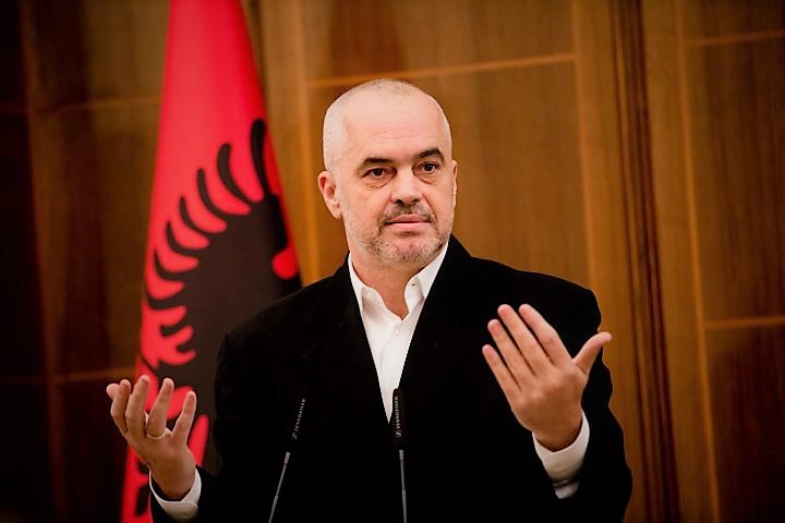 Vulëhumburit po tentojnë të mbajnë peng Shqipërinë! Vulëhumburit po tentojnë të mbajnë peng Shqipërinë!