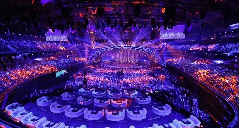 Shqiptarët në Eurovizion, të dhje*ë, por krenarë Shqiptarët në Eurovizion, të dhje*ë, por krenarë