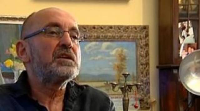 Qytetarët masakrojnë ish bllokmenin e “persekutuar” Lubonja, që del në mbrojtje të Berishës, Bashës dhe Metës Qytetarët masakrojnë ish bllokmenin e “persekutuar” Lubonja, që del në mbrojtje të Berishës, Bashës dhe Metës