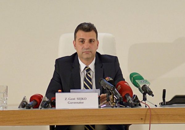 Deeurozimi, flet Guvernatori Sejko: Mos bëni konvertime të eurove nxitur nga kursi Deeurozimi, flet Guvernatori Sejko: Mos bëni konvertime të eurove nxitur nga kursi