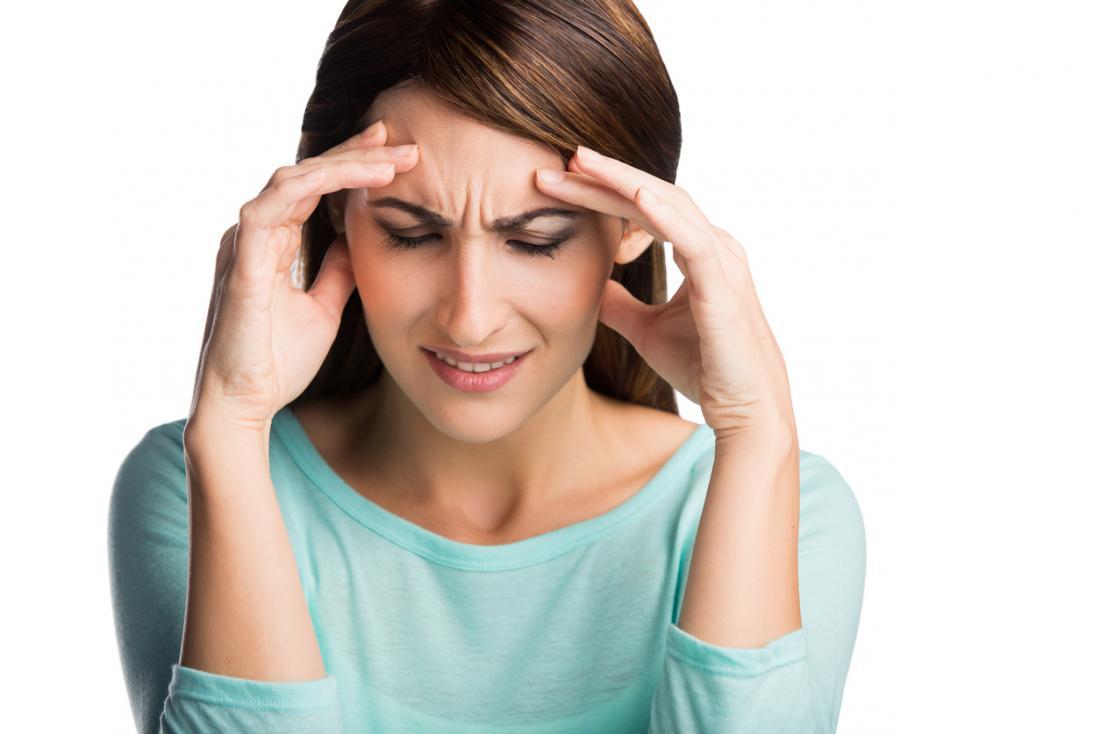Doktori na tregon arsyen se pse femrat preken më shumë nga dhimbja e kokës