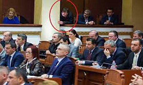 Largimi i Lu dhe Vlahutin, kasneci i LSI : Dy “gëzime” në një ditë! Largimi i Lu dhe Vlahutin, kasneci i LSI : Dy “gëzime” në një ditë!