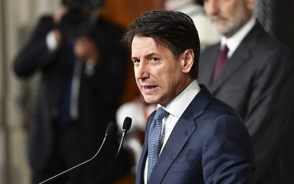 Krijimi i qeverisë në Itali, pse u tërhoq Giuseppe Conte dhe ç’pritet të ndodh sot? Krijimi i qeverisë në Itali, pse u tërhoq Giuseppe Conte dhe ç’pritet të ndodh sot?