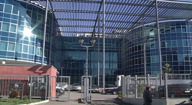 Ky është prokuroi më i varfër i Krimeve të Rënda, të ardhura vetëm nga paga dhe rroga e bashkëshortes Ky është prokuroi më i varfër i Krimeve të Rënda, të ardhura vetëm nga paga dhe rroga e bashkëshortes