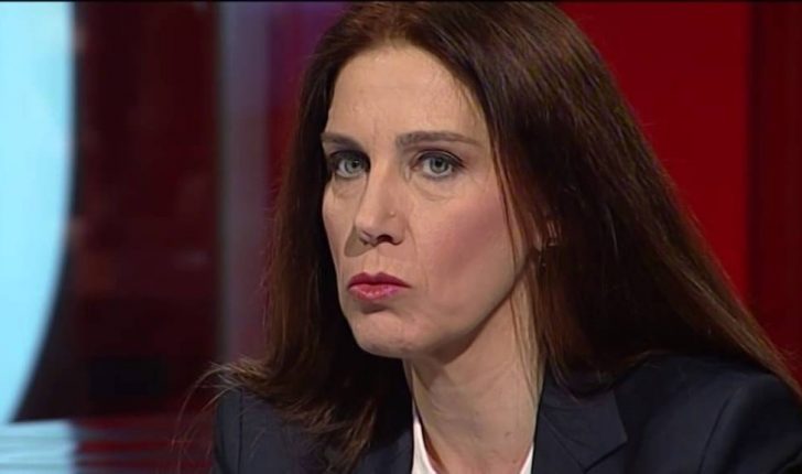 Shembja e teatrit/ Kumbaro i përgjitet opozitës: Do ta shikoni në fund Shembja e teatrit/ Kumbaro i përgjitet opozitës: Do ta shikoni në fund