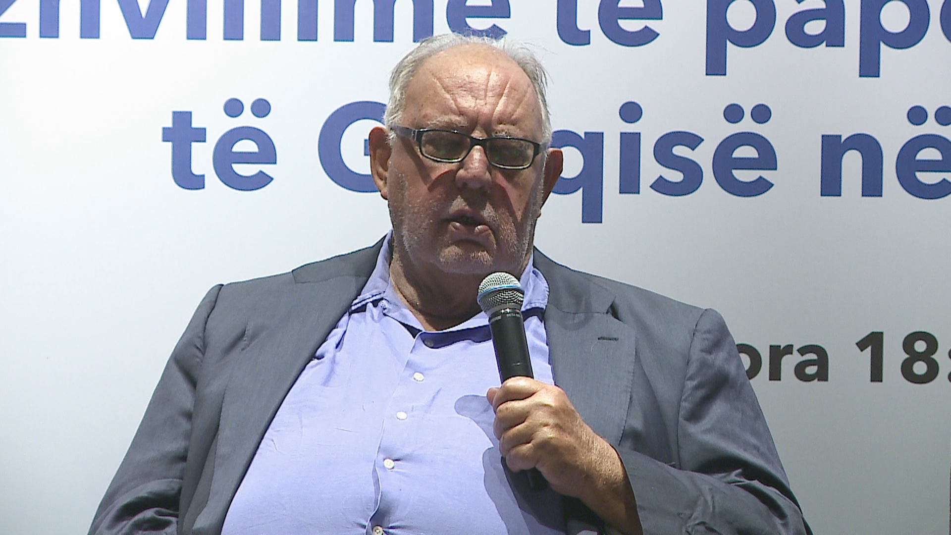 Ish Zv.kryeministri Pangalos: Çfarë i thashë Berishës për piramidat dhe Nanon! Meta: Më këshilloi pushime (Video) Ish Zv.kryeministri Pangalos: Çfarë i thashë Berishës për piramidat dhe Nanon! Meta: Më këshilloi pushime (Video)