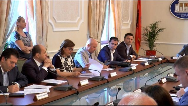 Noka akuzon te “Ligjet”, Manja përmend “Gërdecin”, reagon ish ministri i Mbrojtjes Mediu që tallet me tragjedinë: Bëmë reforma, ndaj… Noka akuzon te “Ligjet”, Manja përmend “Gërdecin”, reagon ish ministri i Mbrojtjes Mediu që tallet me tragjedinë: Bëmë reforma, ndaj…