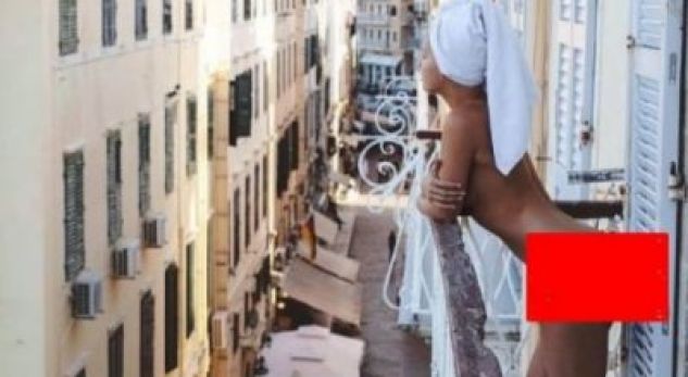 Djali “shokohet” nga pamja që i del përballë nga ballkonin e shtëpisë… “relax nudo në mëngjez” Djali “shokohet” nga pamja që i del përballë nga ballkonin e shtëpisë… “relax nudo në mëngjez”