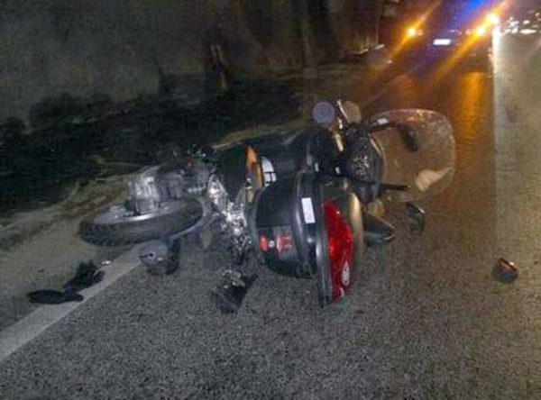 Aksidenti me motor në Shkodër, ndahet nga jeta 23 vjeçari (Emri) Aksidenti me motor në Shkodër, ndahet nga jeta 23 vjeçari (Emri)