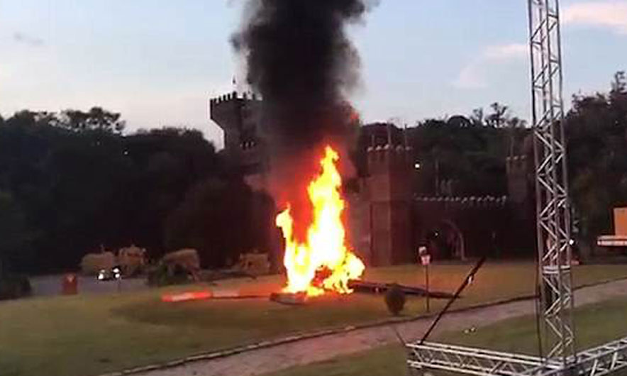 Nusja më me fat në botë! Helikopteri shpërthen në flakë… Nusja më me fat në botë! Helikopteri shpërthen në flakë…