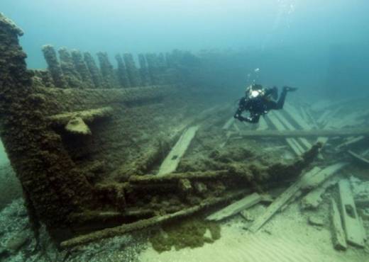 Njihuni me legjendën e Liqenit të Ohrit, si përbindëshi e përpiu Strugën Njihuni me legjendën e Liqenit të Ohrit, si përbindëshi e përpiu Strugën