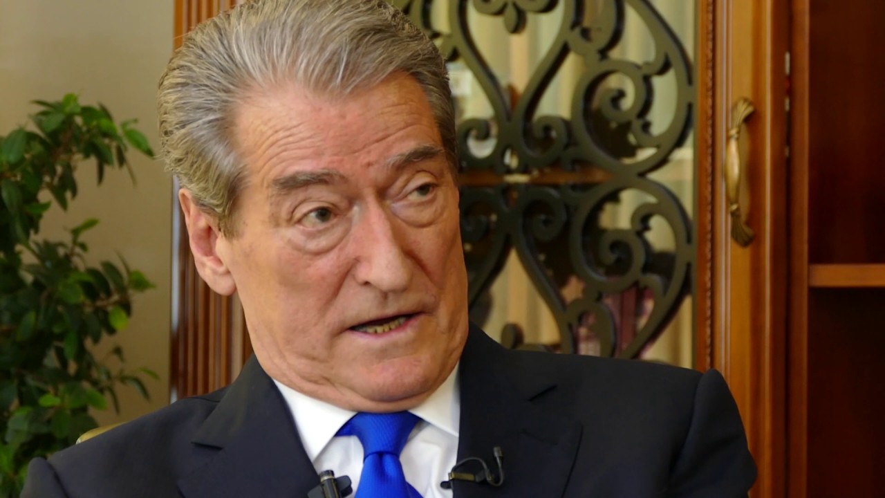 Nga Sherlock Holmes te Sali Berisha Nga Sherlock Holmes te Sali Berisha