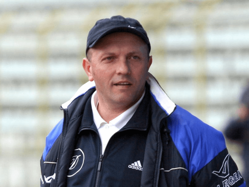 Sulejman Demollari bëhet “Mjeshtër i Madh”, cmim i vonuar për ikonën e futbollit shqiptar Sulejman Demollari bëhet “Mjeshtër i Madh”, cmim i vonuar për ikonën e futbollit shqiptar