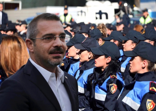 Gazetari jep alarmin: Tahirit po i rrezikohet jeta… është nën vëzhgim! Gazetari jep alarmin: Tahirit po i rrezikohet jeta… është nën vëzhgim!