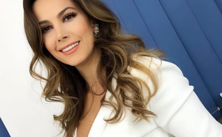 Valbona Selimllari jep mesazhin sensibilues për të rinjtë: “Kur uleni të hani fara…” Valbona Selimllari jep mesazhin sensibilues për të rinjtë: “Kur uleni të hani fara…”