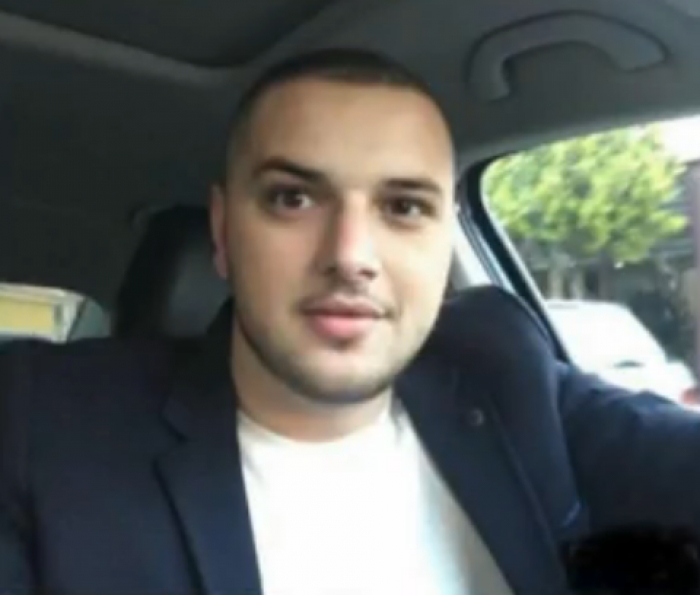 Reagon e pikëlluar familja e shoferit: “Politikanët shpirtzinjë dhe çnjerëzor të heshtin… mos na qëllojnë me shkelma, kur djalin e kemi në mes të shtëpisë! Reagon e pikëlluar familja e shoferit: “Politikanët shpirtzinjë dhe çnjerëzor të heshtin… mos na qëllojnë me shkelma, kur djalin e kemi në mes të shtëpisë!